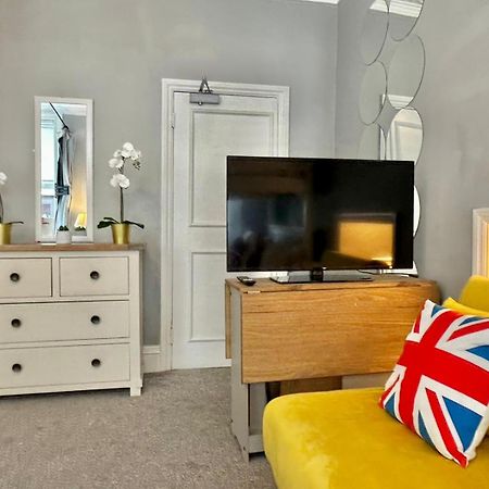 Stay In Edgware Road Guesthouse ลอนดอน ภายนอก รูปภาพ