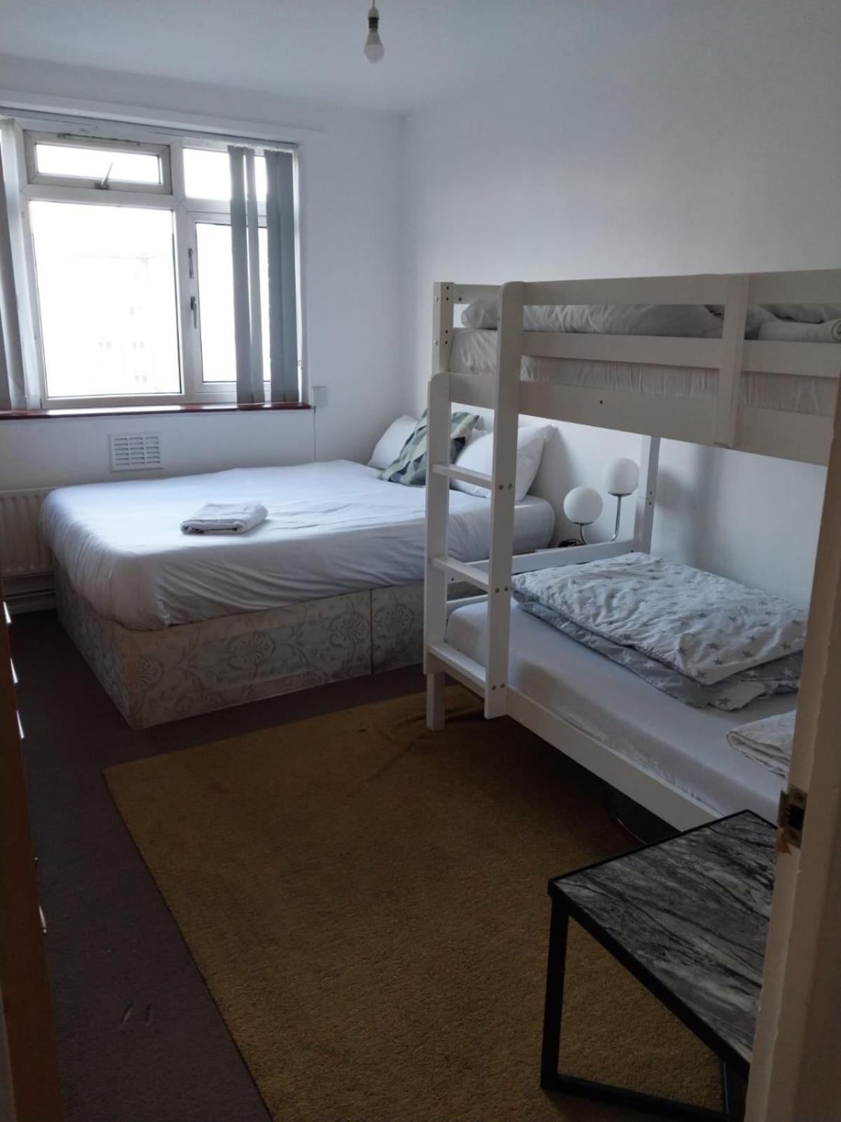 Stay In Edgware Road Guesthouse ลอนดอน ภายนอก รูปภาพ